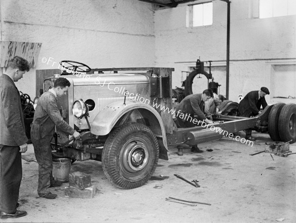 GARAGE SCENE